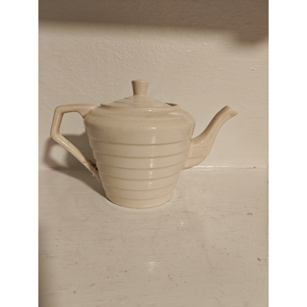1930s Wade England Teapot Ivory